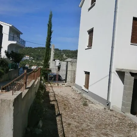 With Parking Space Stomorska, Solta - 11528 Apartment *